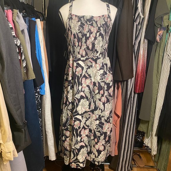 Old Navy Dresses & Skirts - Old Navy Size Large Black and Pink Floral Dress